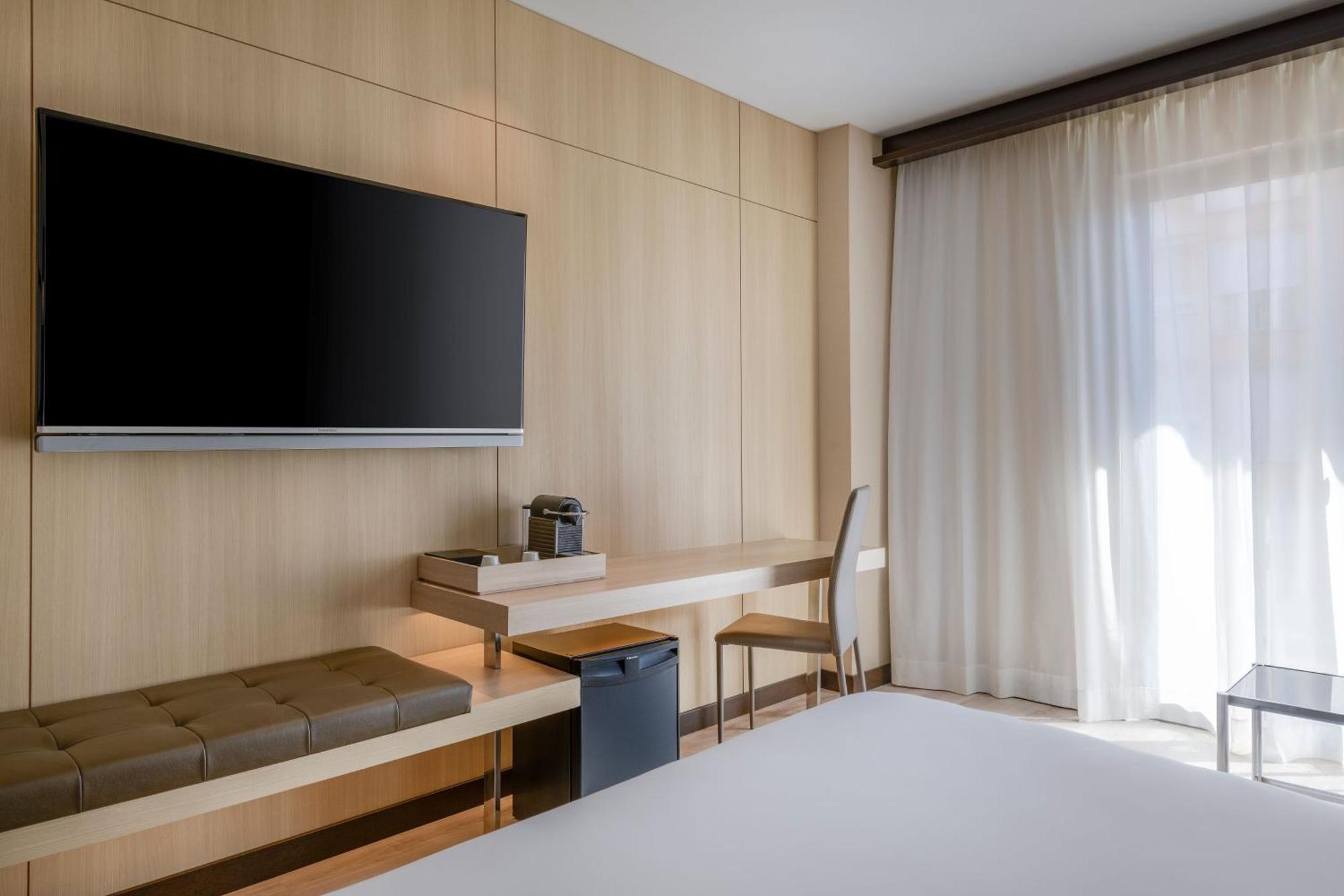 Ac Hotel Ciutat De Palma By Marriott Bagian luar foto