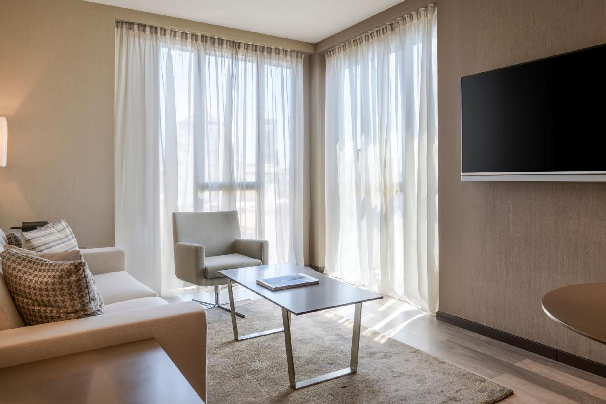 Ac Hotel Ciutat De Palma By Marriott Bagian luar foto
