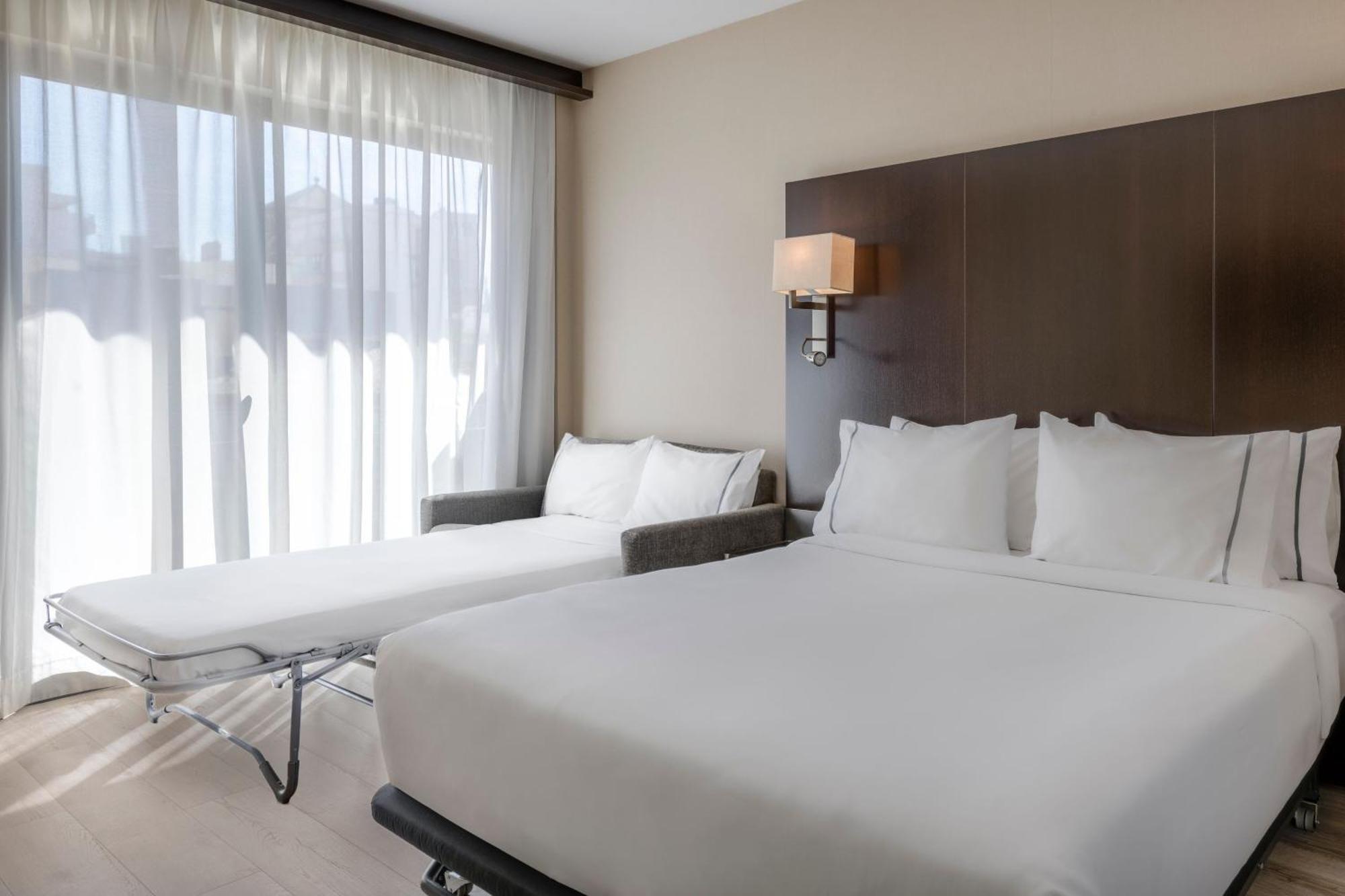 Ac Hotel Ciutat De Palma By Marriott Bagian luar foto