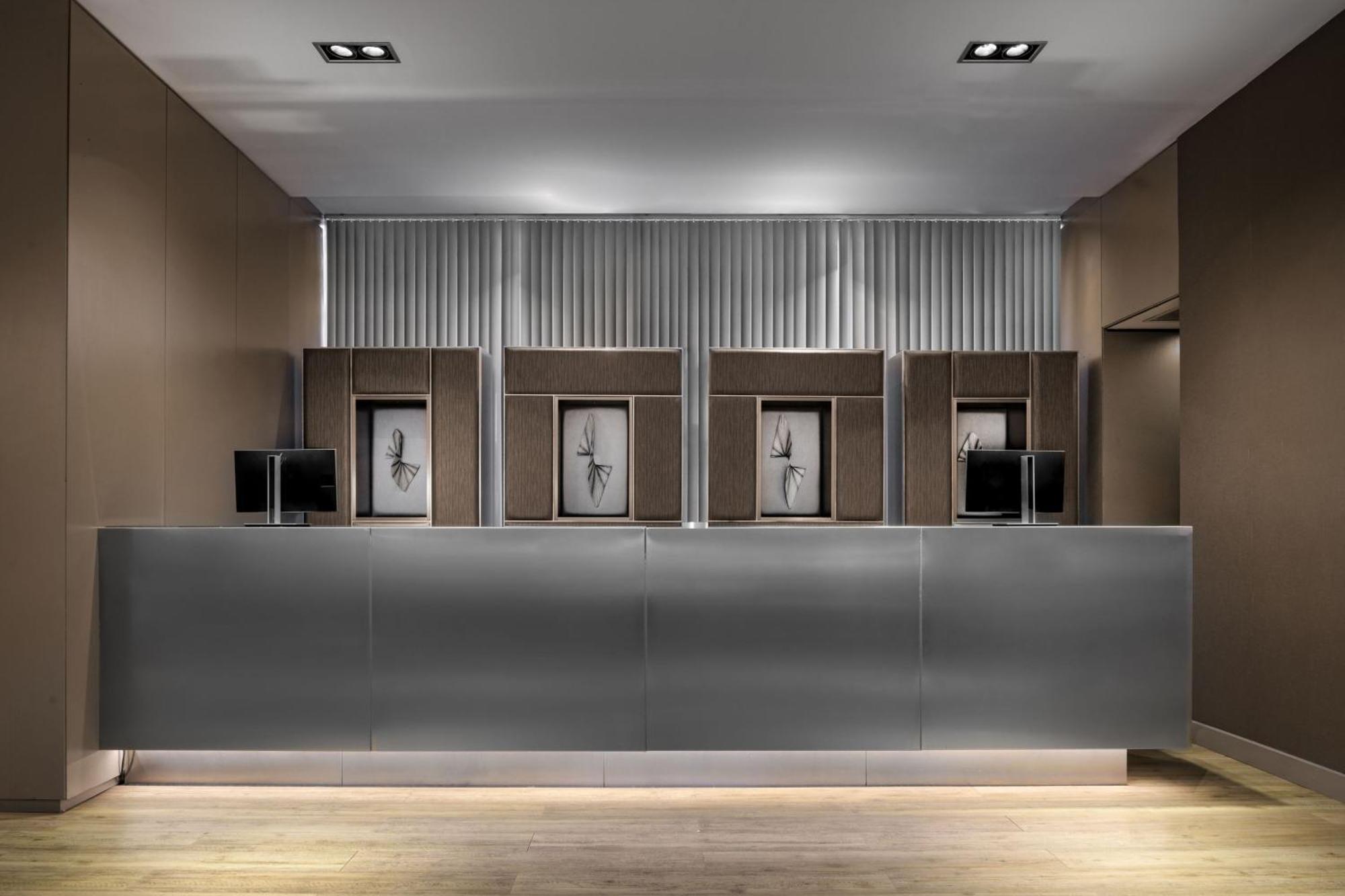 Ac Hotel Ciutat De Palma By Marriott Bagian luar foto