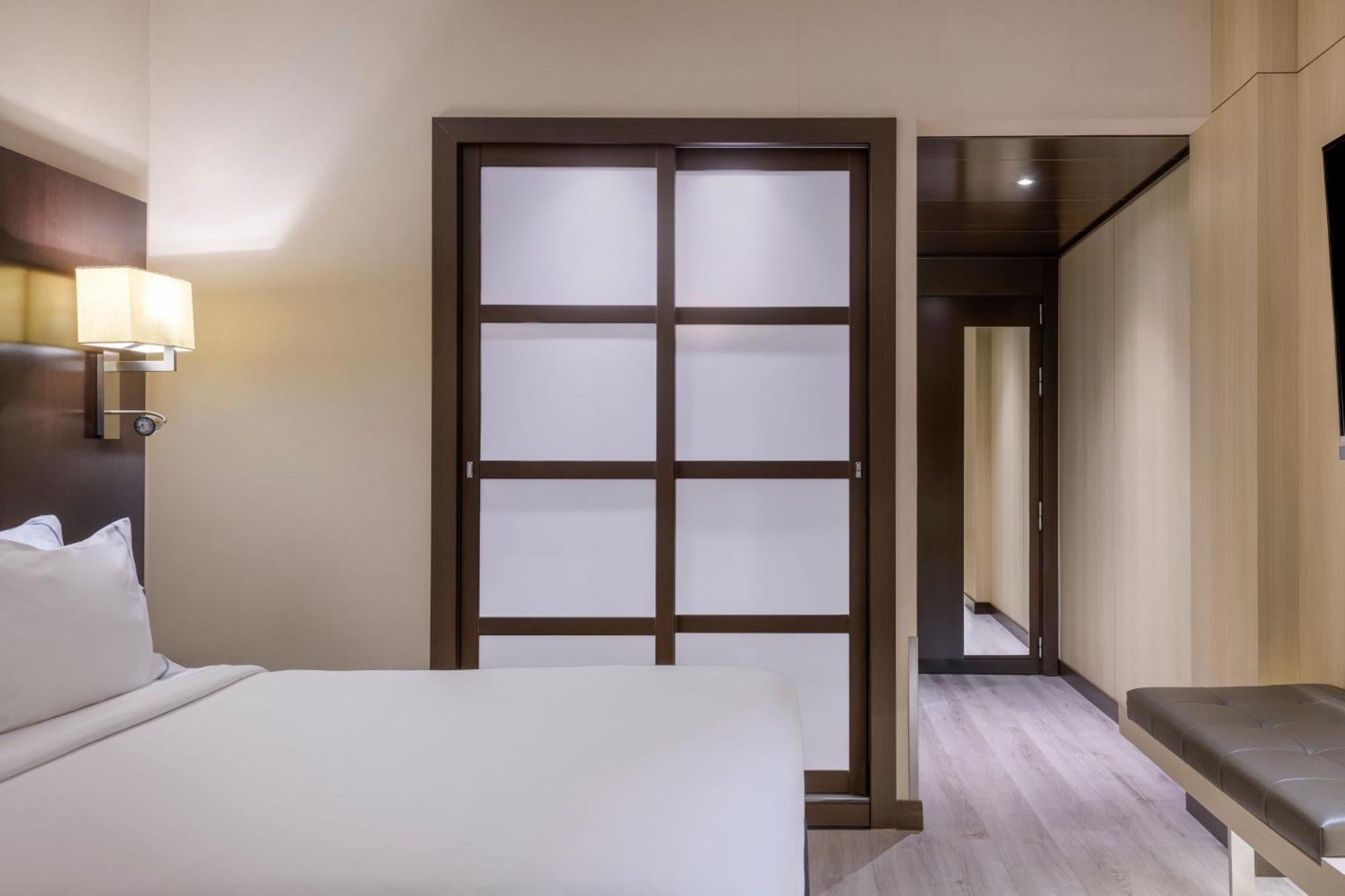 Ac Hotel Ciutat De Palma By Marriott Bagian luar foto